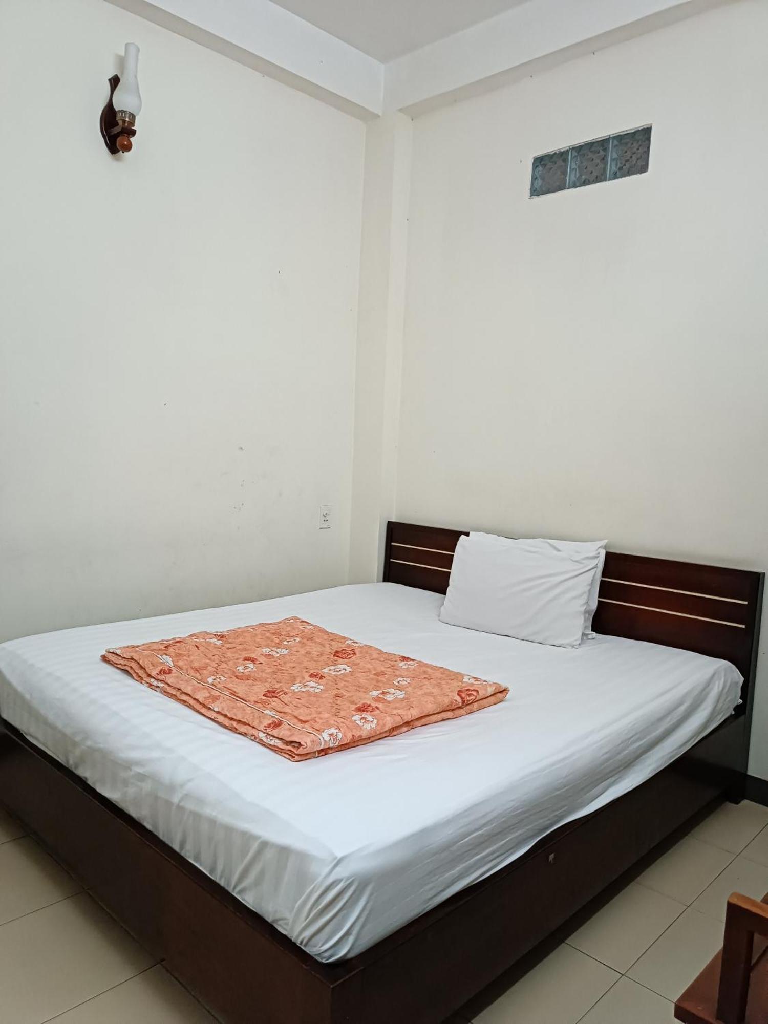 Oyo 1171 Tay Hai Hotel Дананг Екстериор снимка
